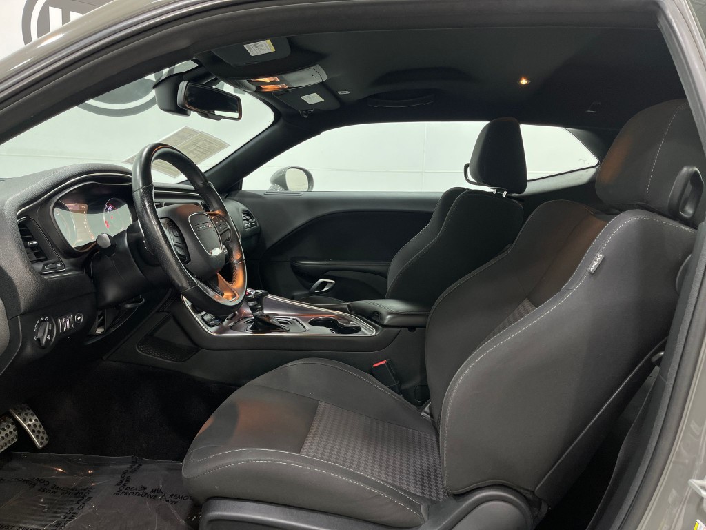 2018 Dodge Challenger Image 11