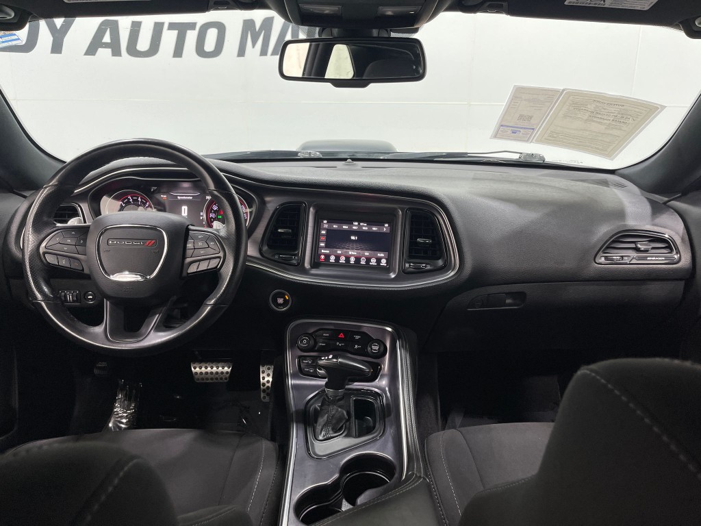 2018 Dodge Challenger Image 16