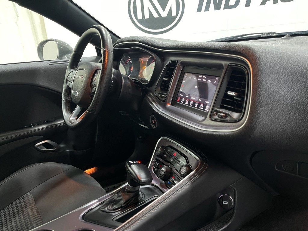 2018 Dodge Challenger Image 17