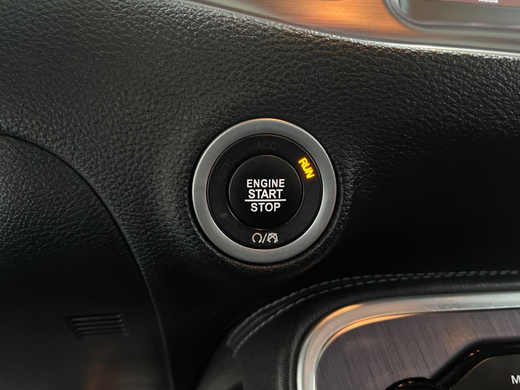 2018 Dodge Challenger Image 18