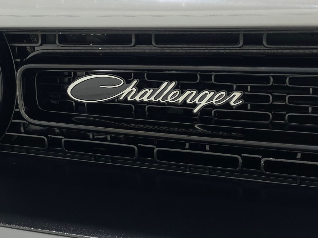 2018 Dodge Challenger Image 35