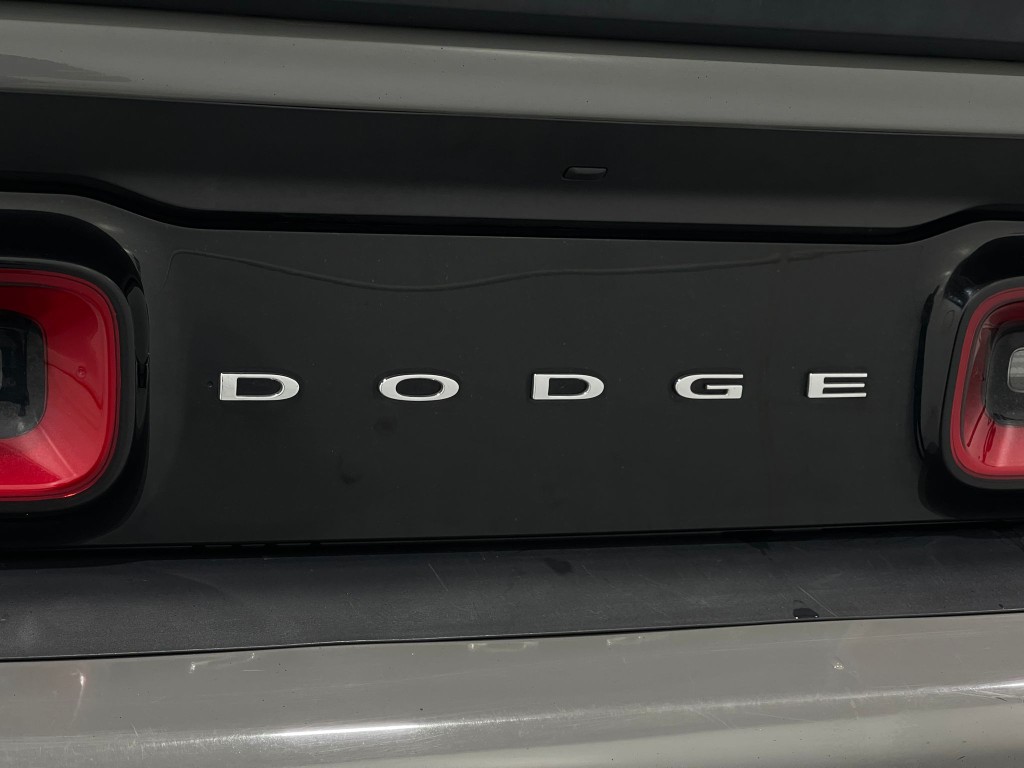 2018 Dodge Challenger Image 37
