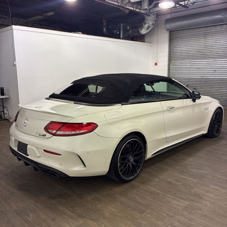2018 Mercedes-Benz C-Class Image 3