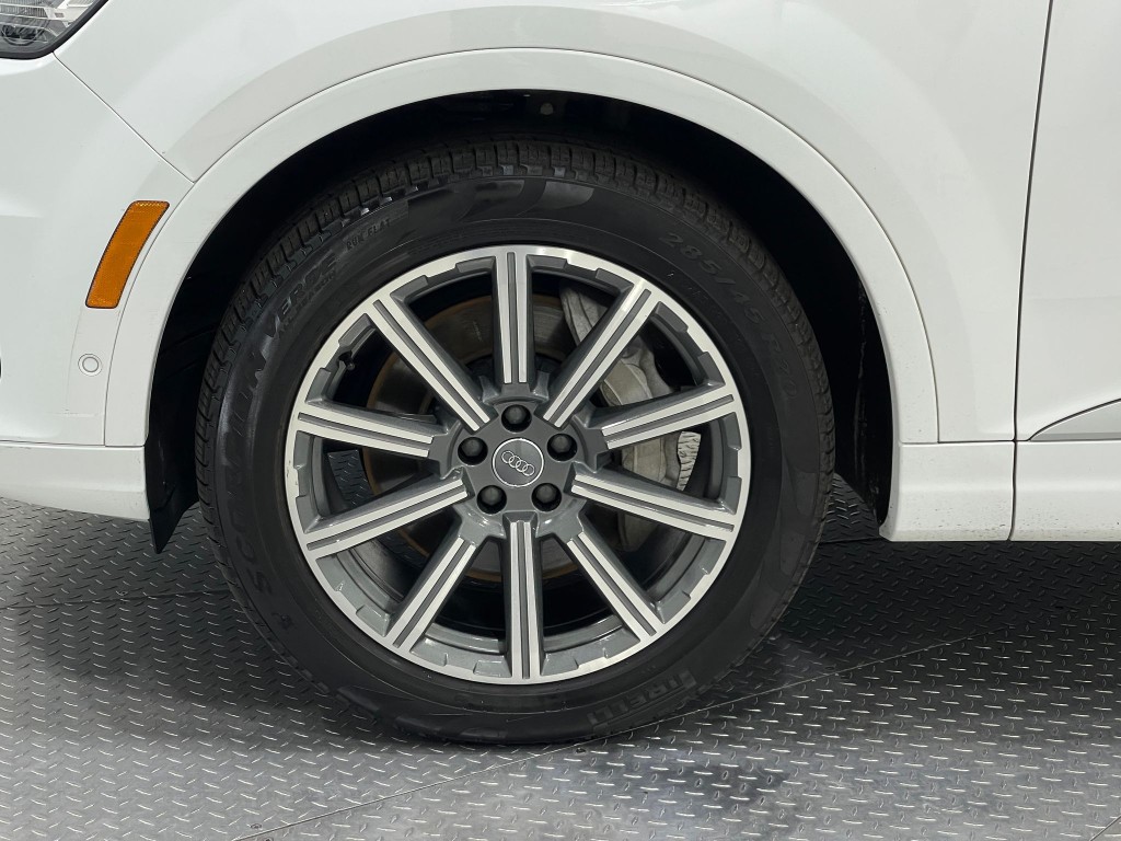 2019 Audi Q7 Image 37