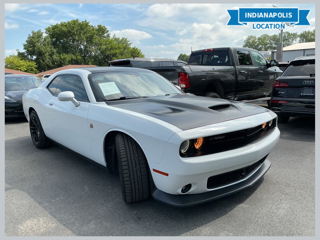 2019 Dodge Challenger Image 1
