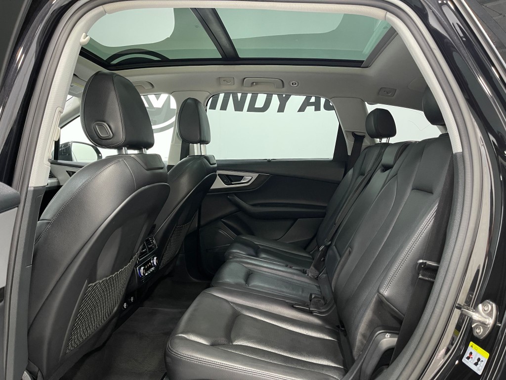 2019 Audi Q7 Image 30