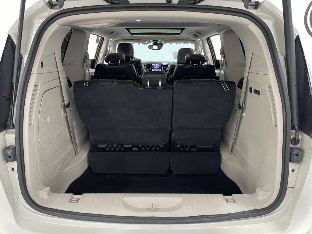 2019 Chrysler Pacifica Image 25