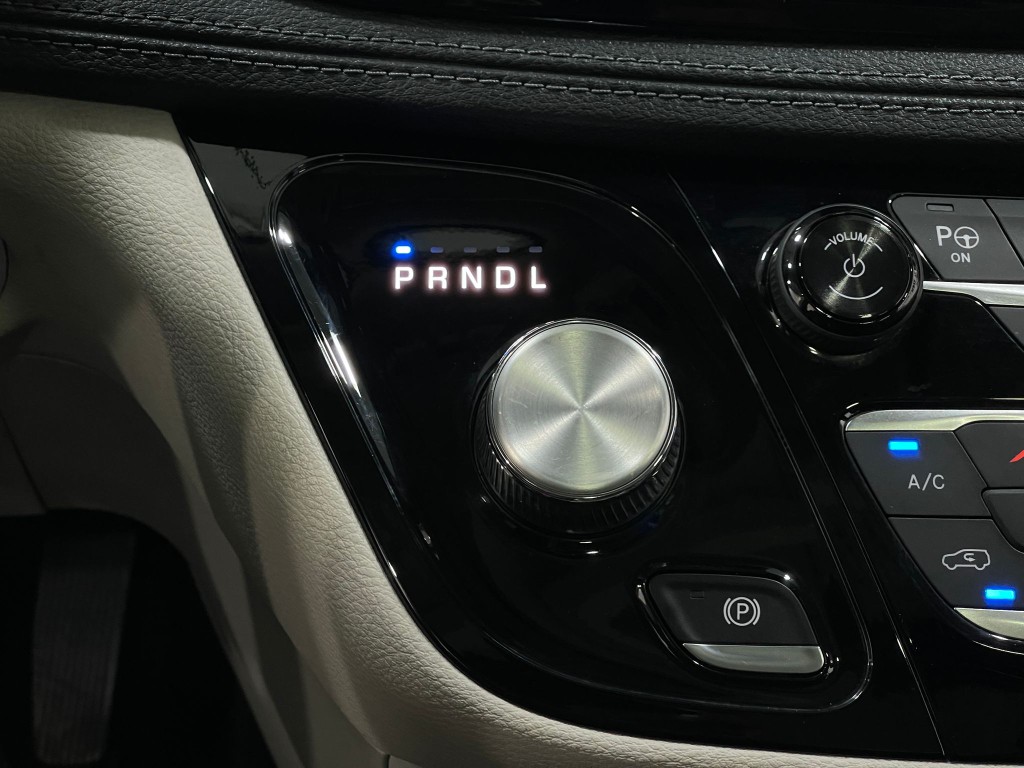 2019 Chrysler Pacifica Image 28