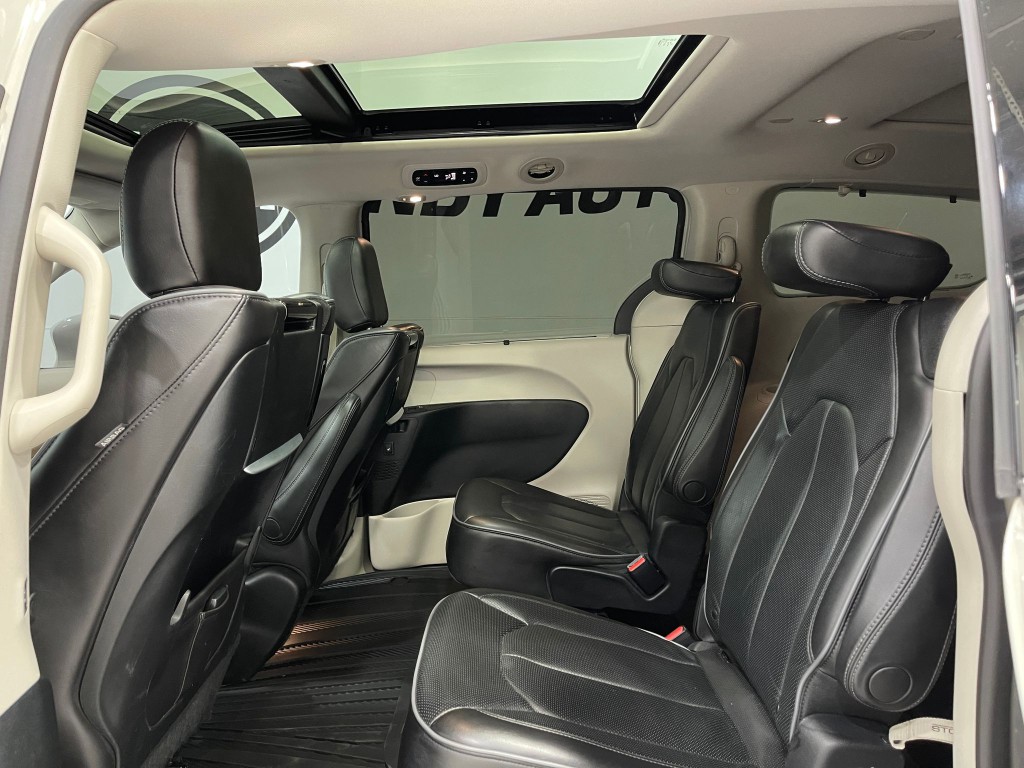 2019 Chrysler Pacifica Image 29