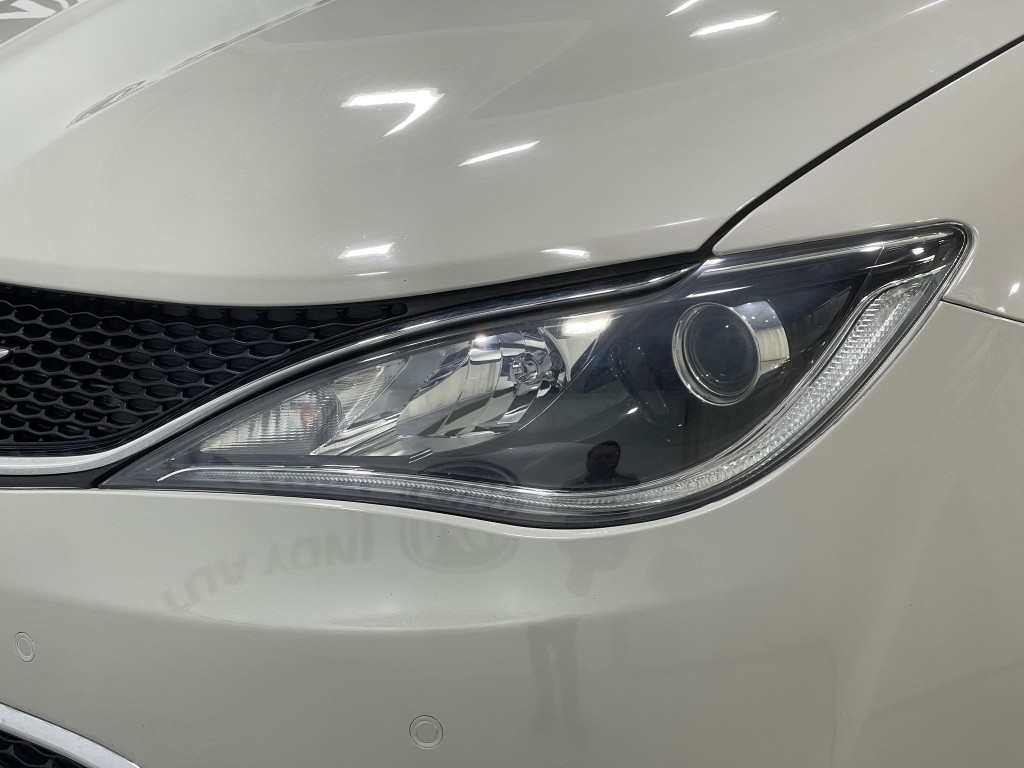 2019 Chrysler Pacifica Image 34