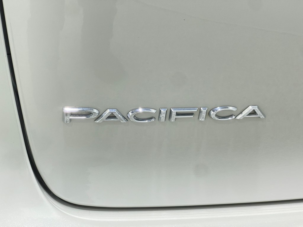 2019 Chrysler Pacifica Image 40