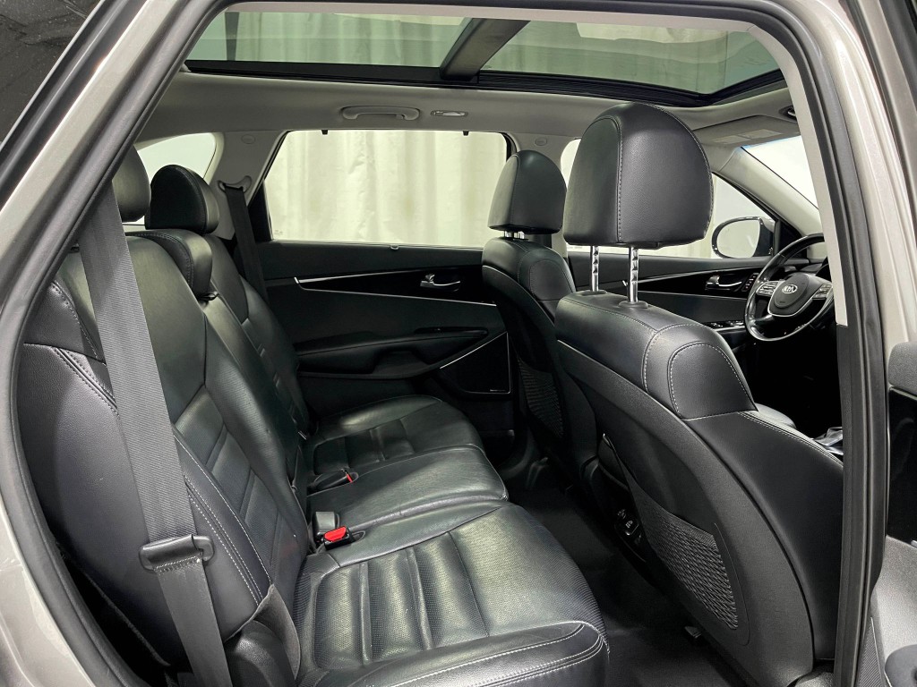 2019 Kia Sorento Image 33