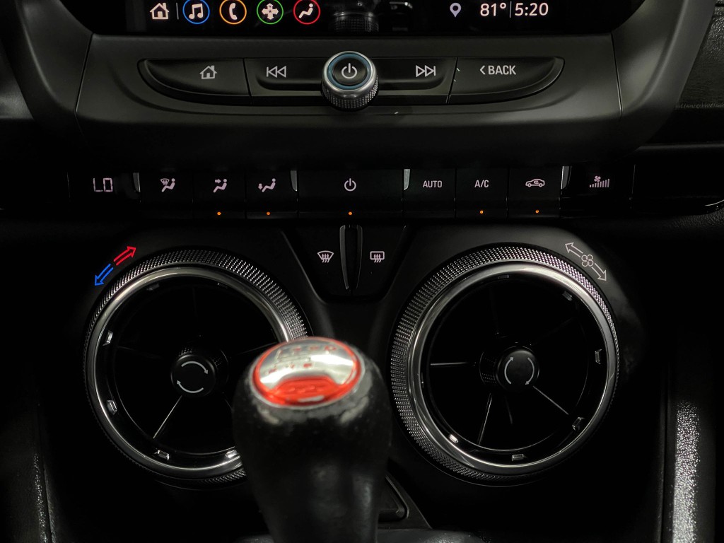 2019 Chevrolet Camaro Image 22
