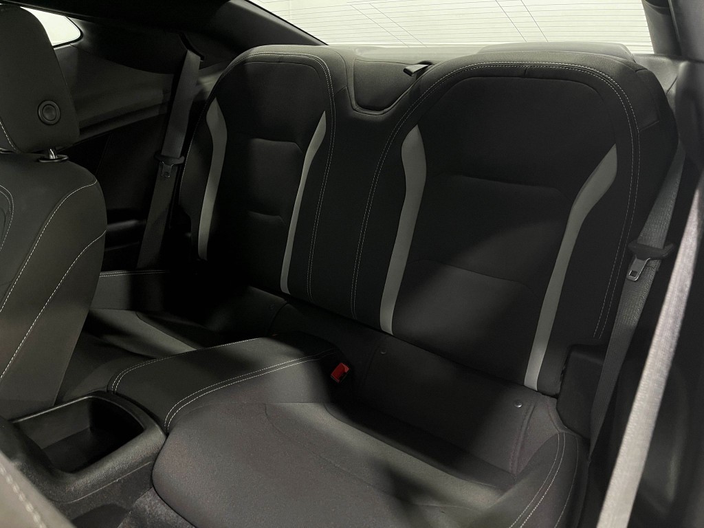 2019 Chevrolet Camaro Image 27