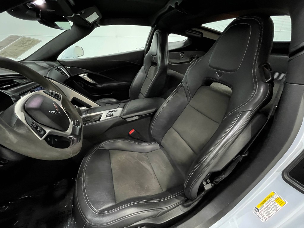 2019 Chevrolet Corvette Image 12