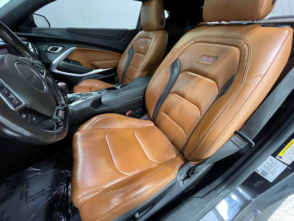 2019 Chevrolet Camaro Image 14
