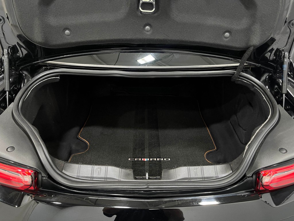 2019 Chevrolet Camaro Image 26