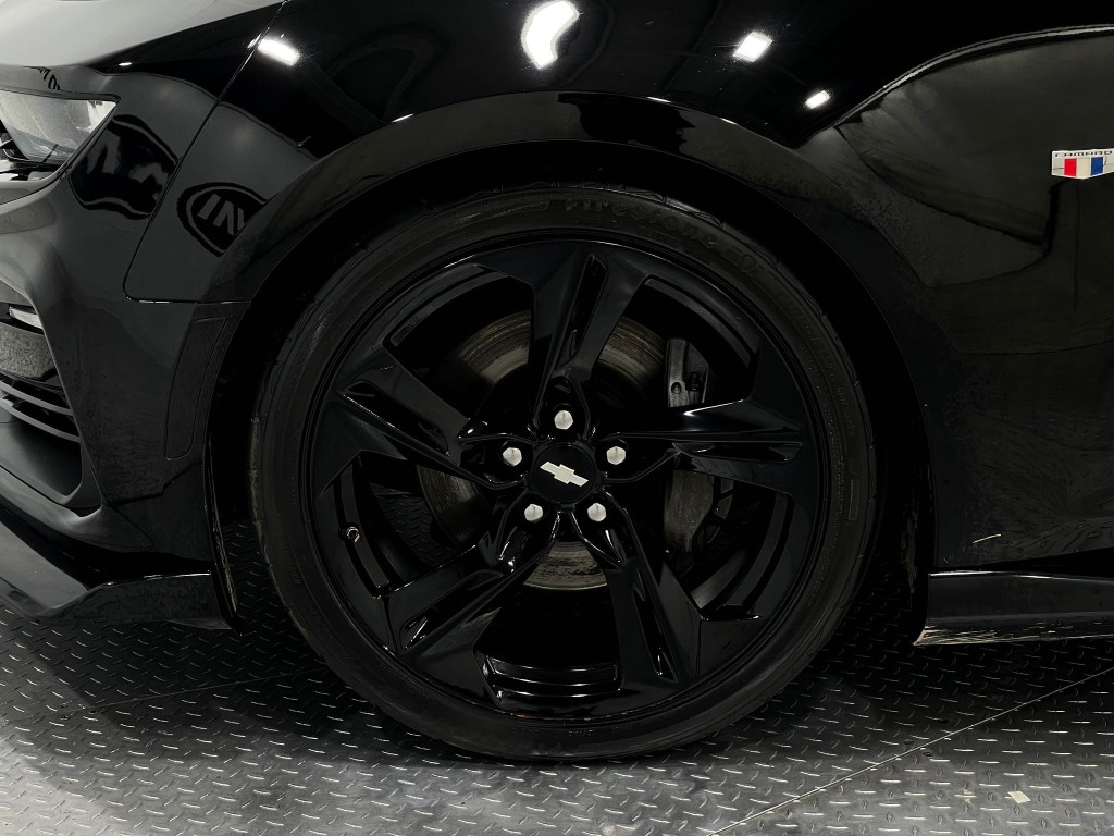 2019 Chevrolet Camaro Image 35