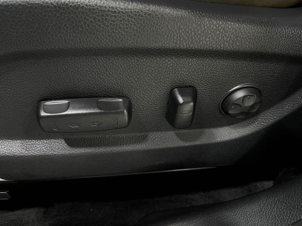 2019 Hyundai Santa Fe Image 17