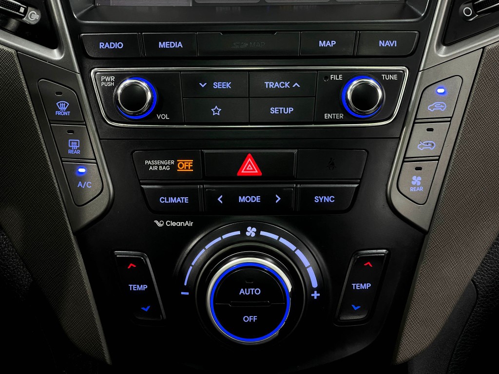 2019 Hyundai Santa Fe Image 25