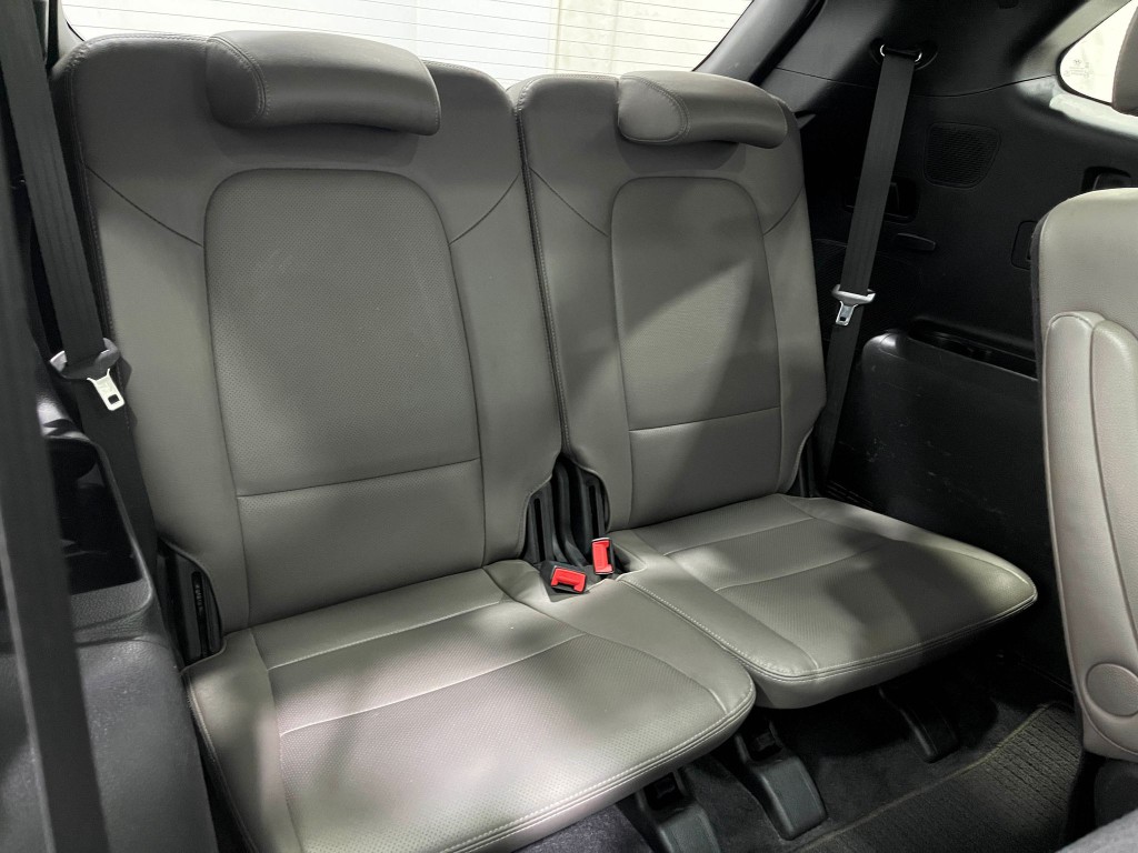 2019 Hyundai Santa Fe Image 32