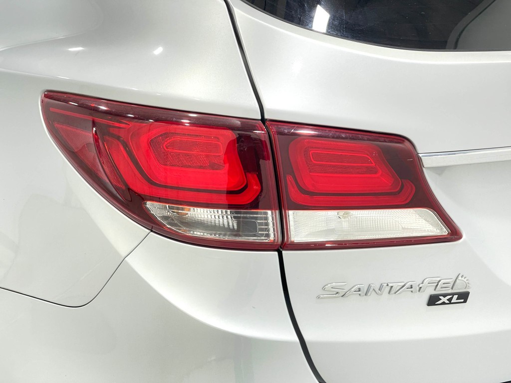 2019 Hyundai Santa Fe Image 36