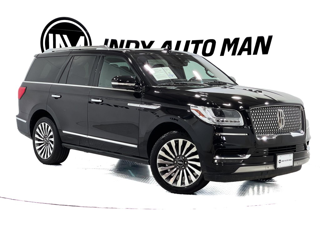 2019 Lincoln Navigator Image 2