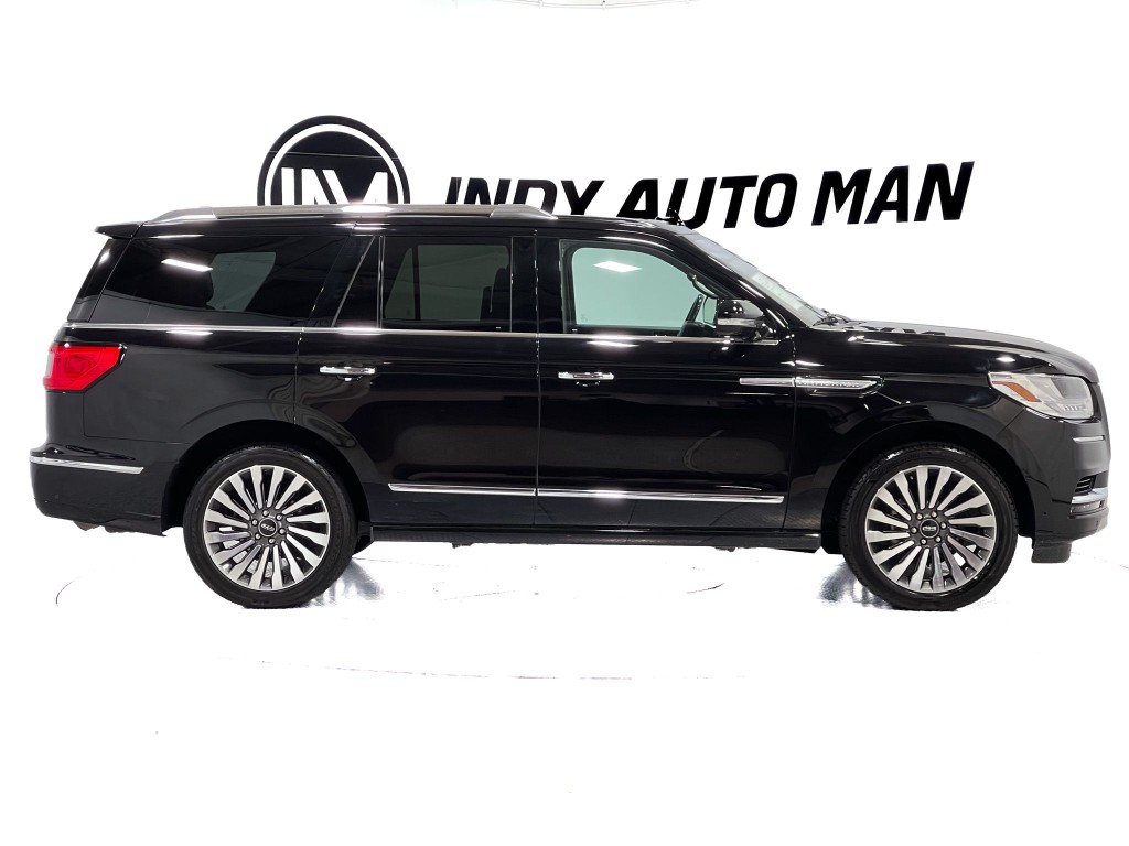 2019 Lincoln Navigator Image 3
