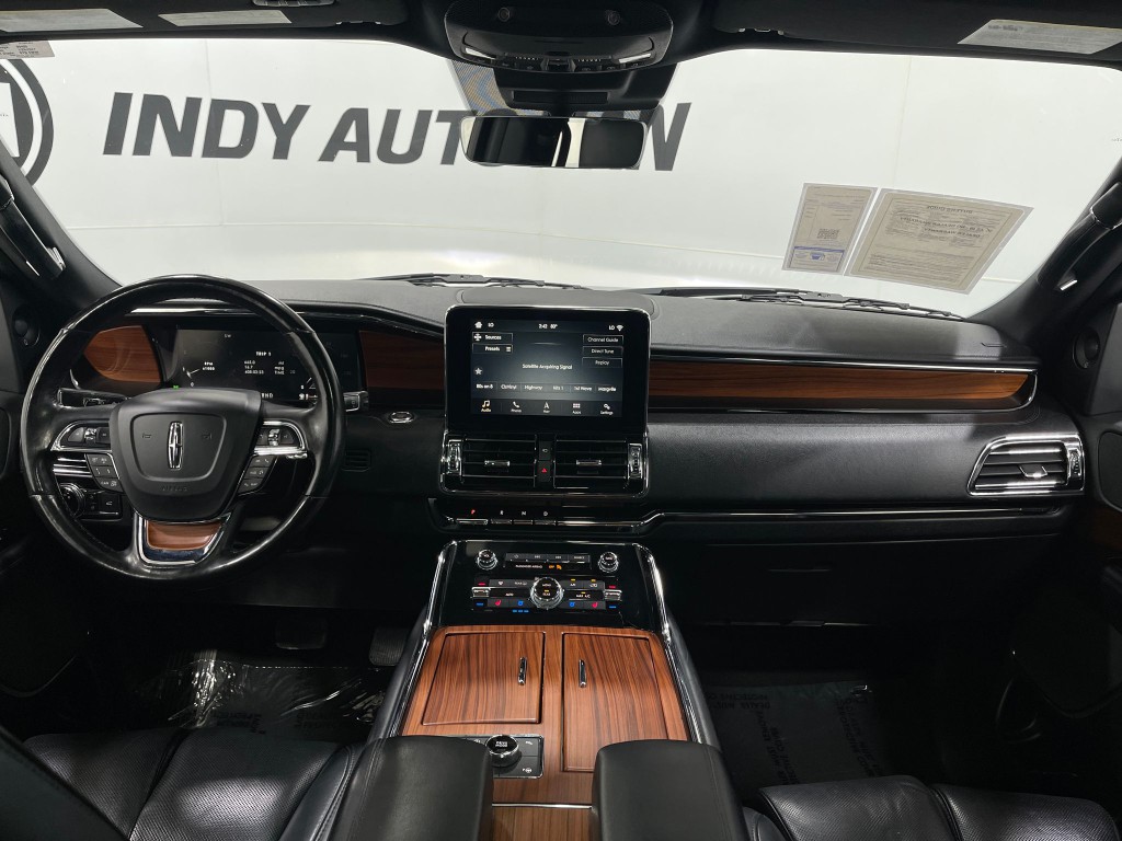 2019 Lincoln Navigator Image 19