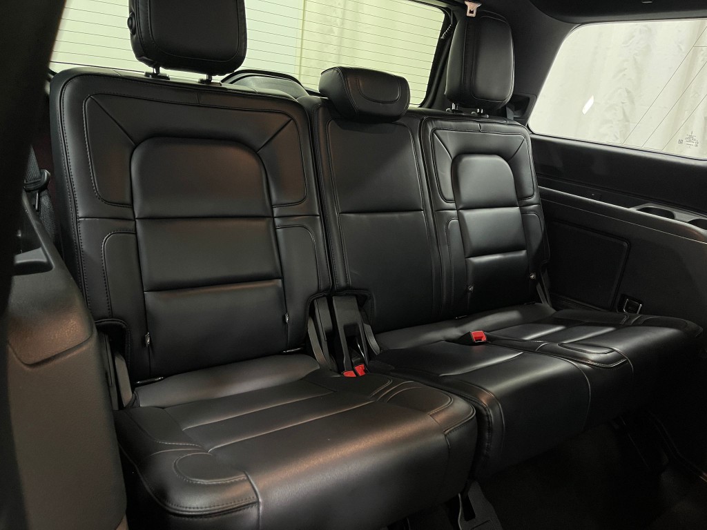 2019 Lincoln Navigator Image 32