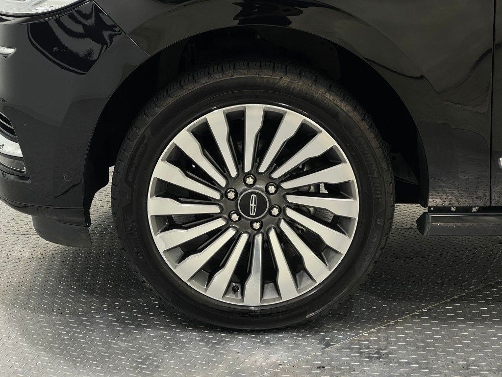 2019 Lincoln Navigator Image 37