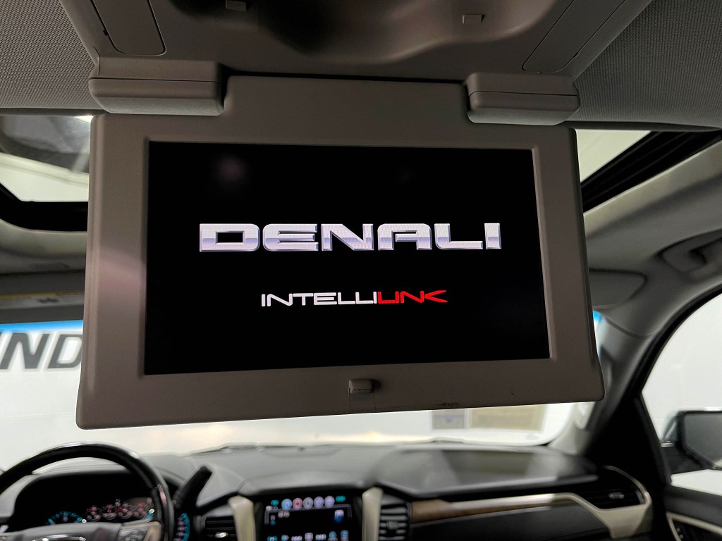 2019 GMC Yukon Image 12
