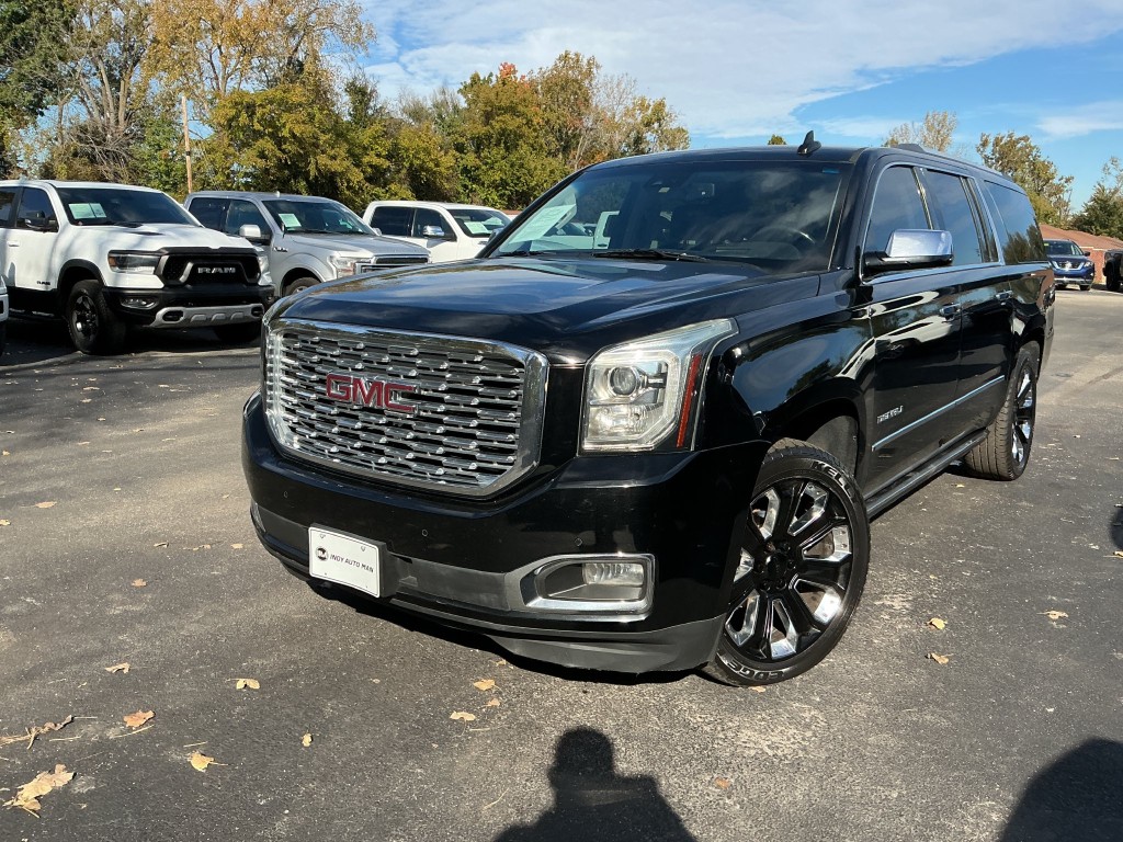 2019 GMC Yukon Image 2