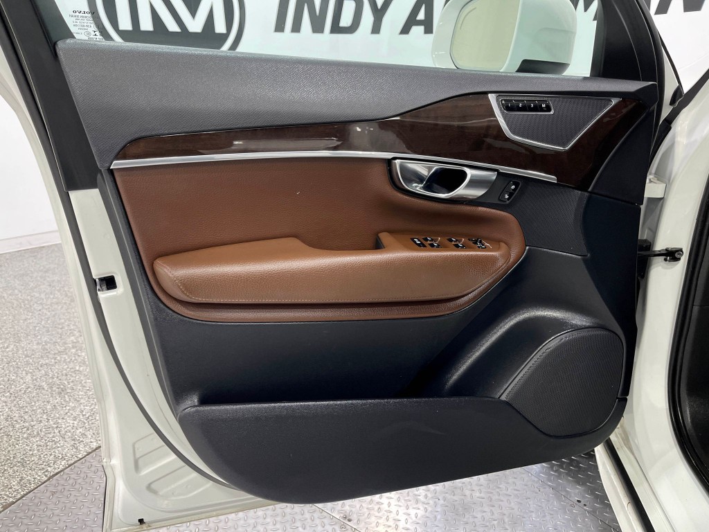 2019 Volvo XC90 Image 15