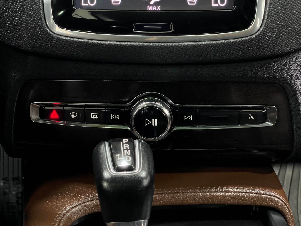 2019 Volvo XC90 Image 25