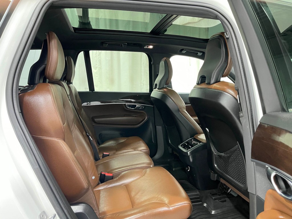 2019 Volvo XC90 Image 33