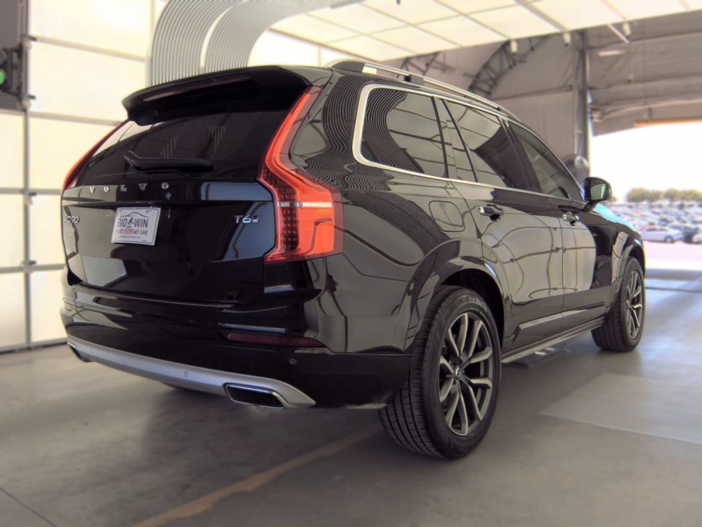 2019 Volvo XC90 Image 3