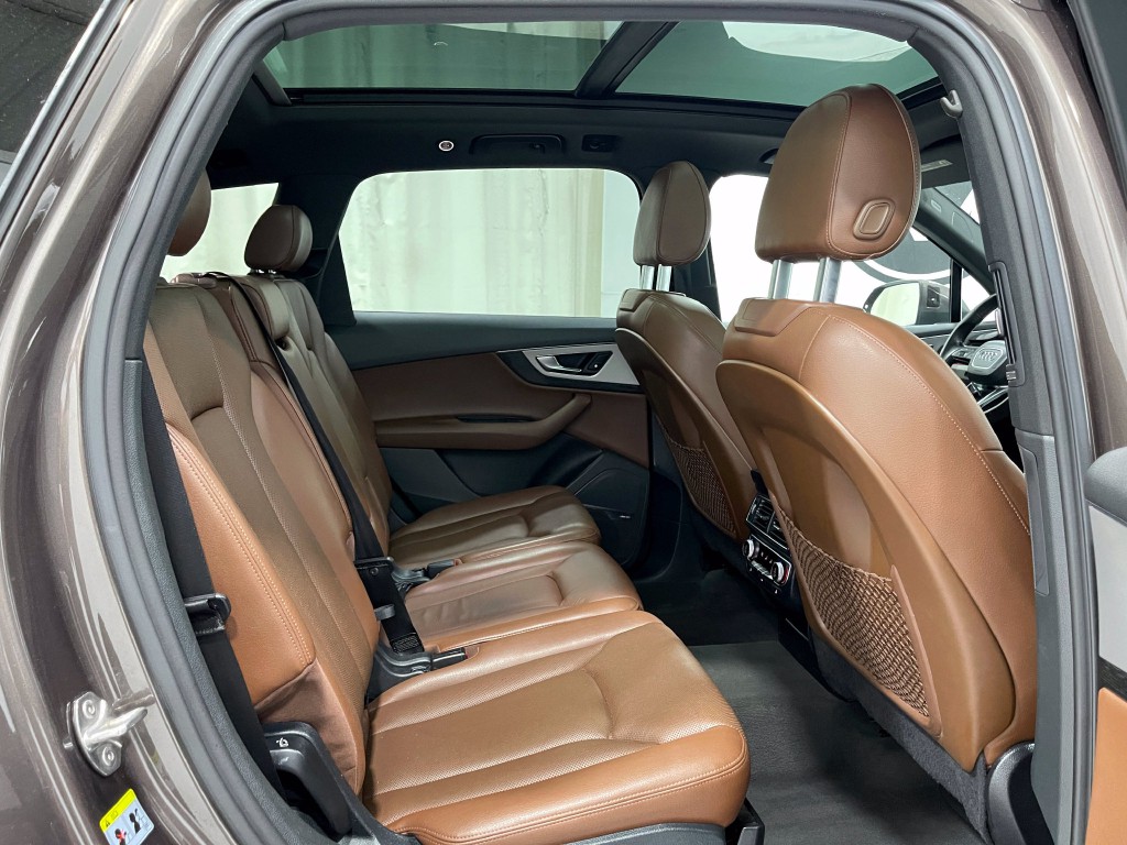 2017 Audi Q7 Image 33