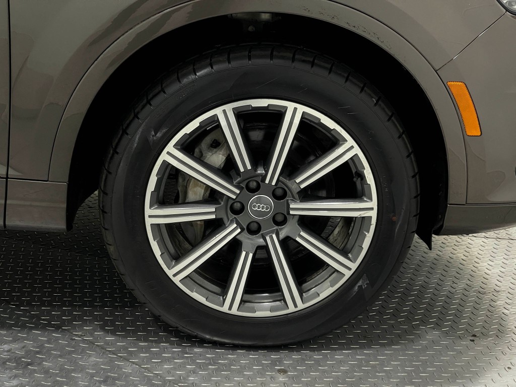 2017 Audi Q7 Image 37