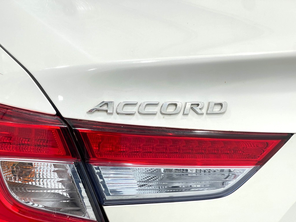 2018 Honda Accord Image 33