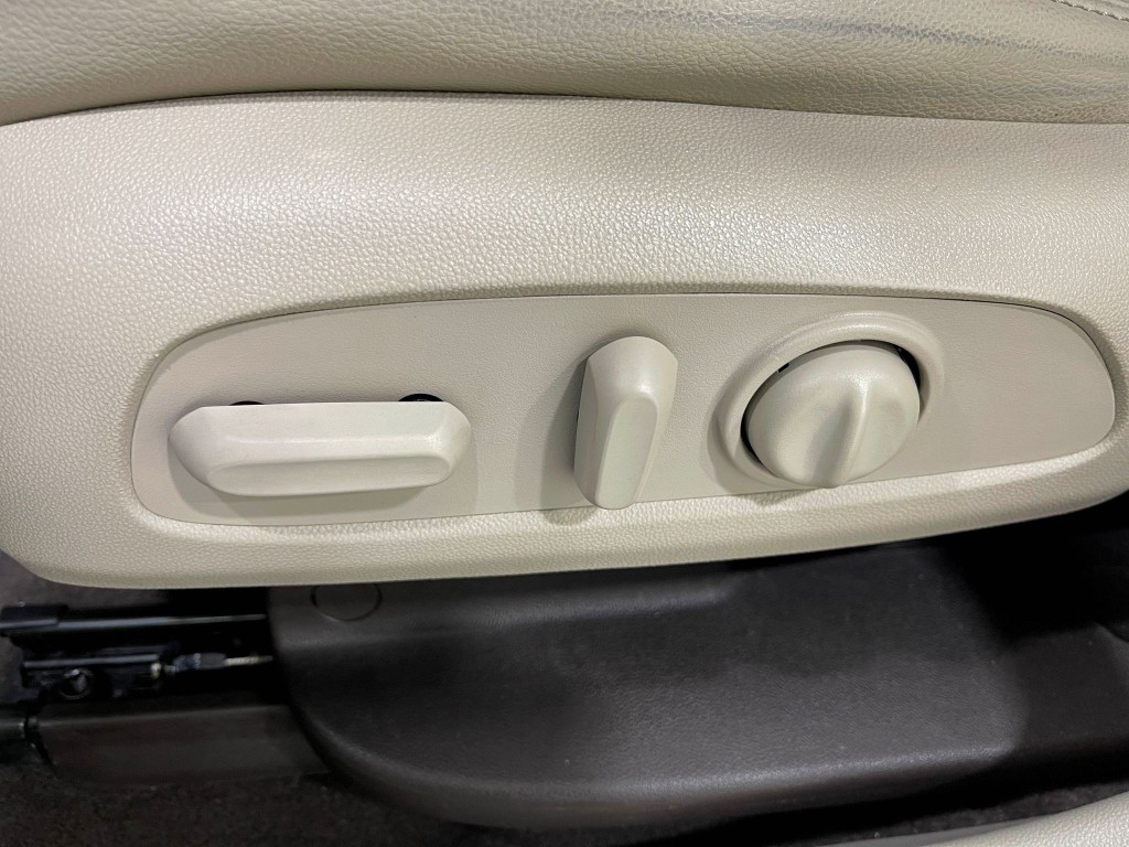 2019 GMC Acadia Image 16