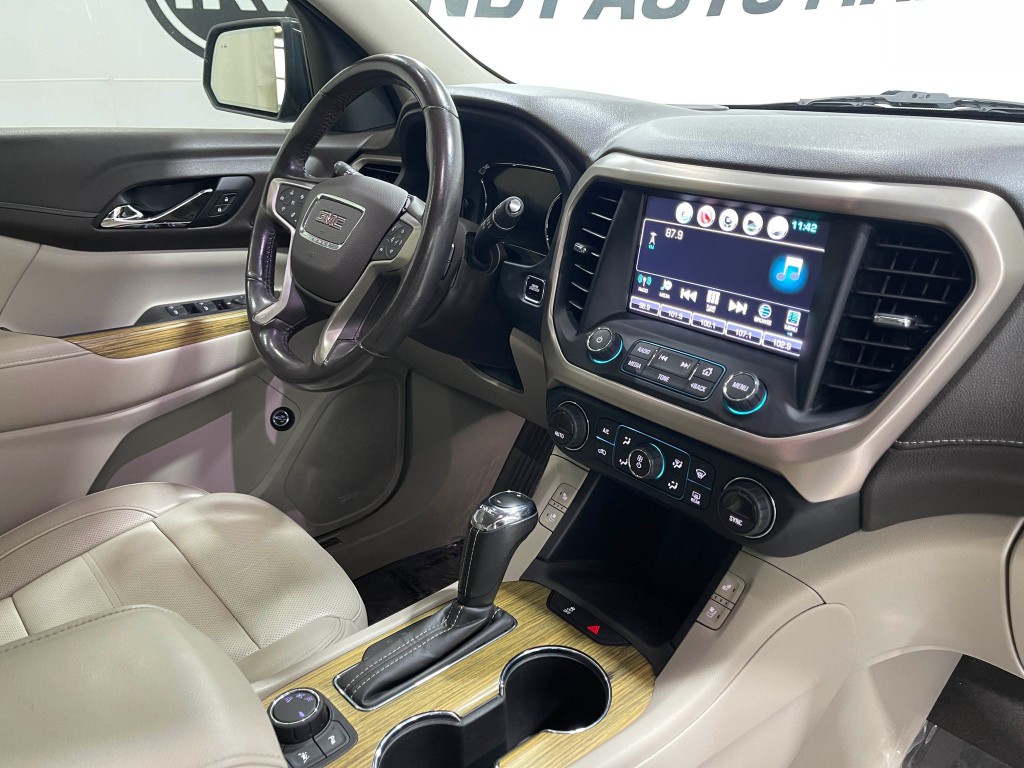 2019 GMC Acadia Image 19