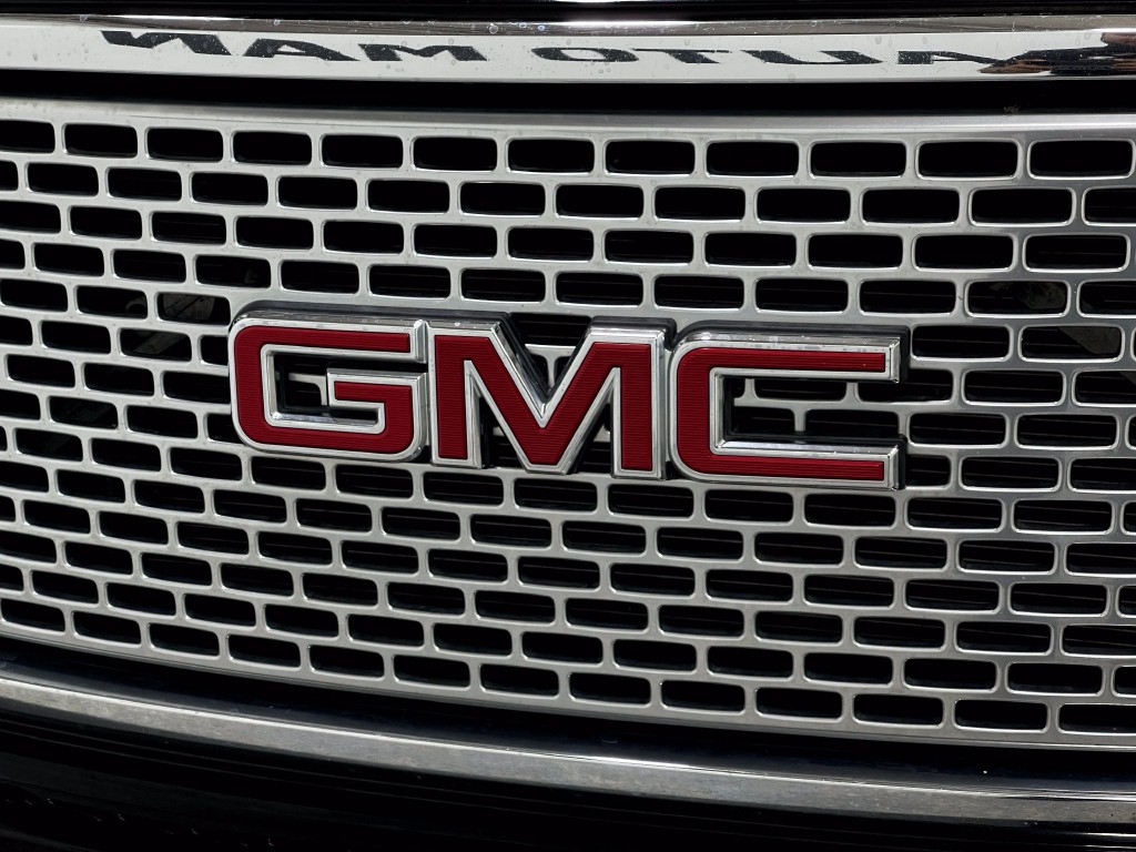 2016 GMC Yukon Image 41