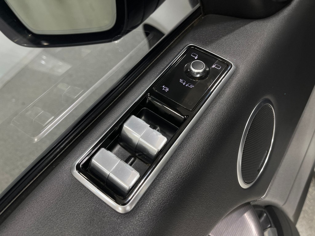 2020 Land Rover Range Rover Sport Image 16