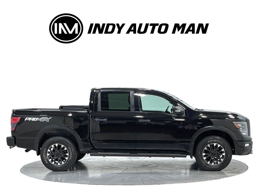 2020 Nissan Titan Image 3