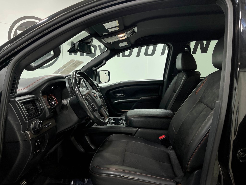 2020 Nissan Titan Image 11