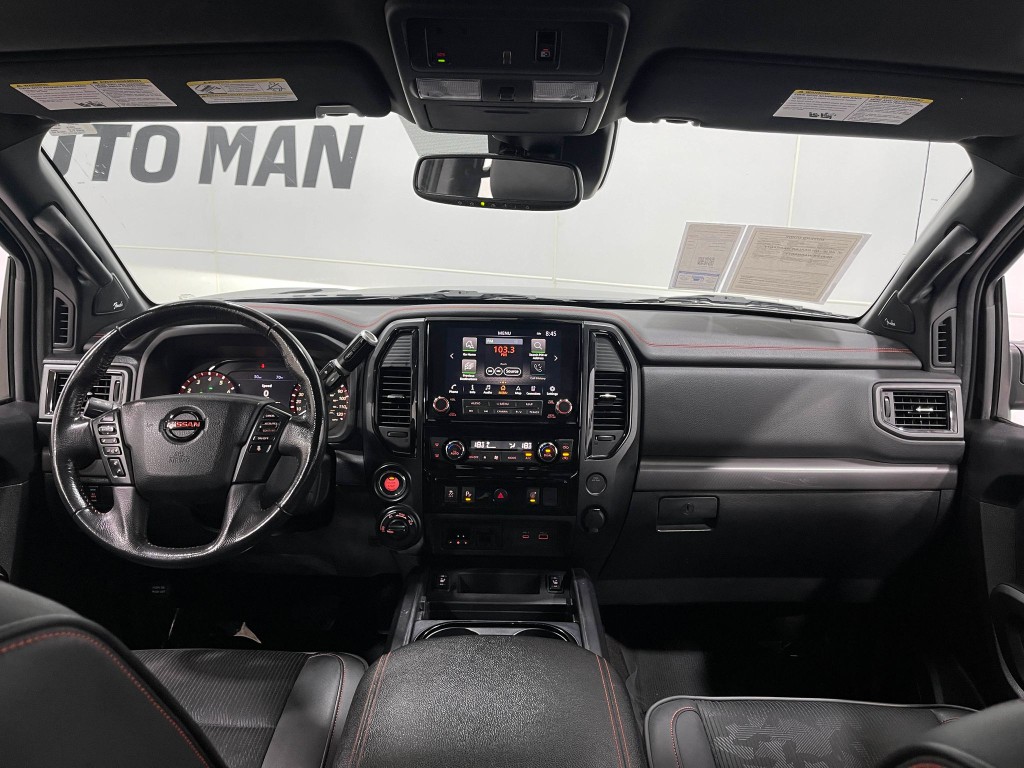 2020 Nissan Titan Image 17