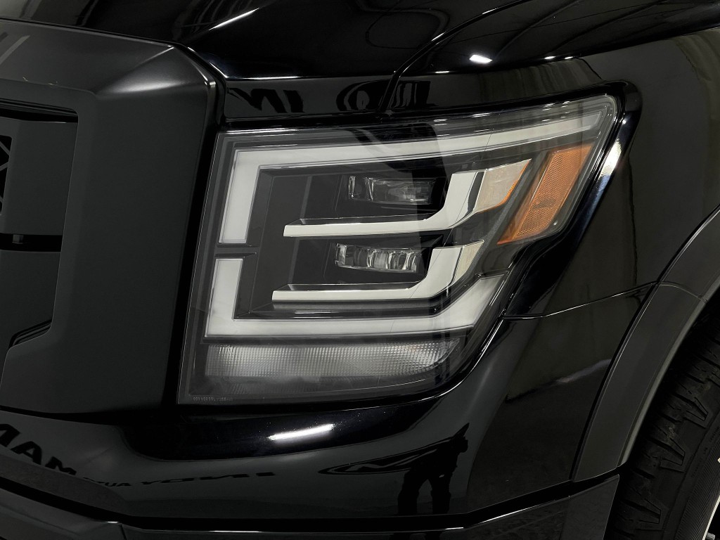 2020 Nissan Titan Image 31