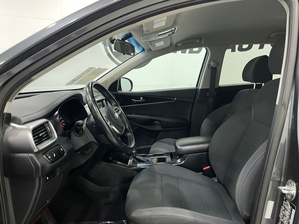 2020 Kia Sorento Image 11