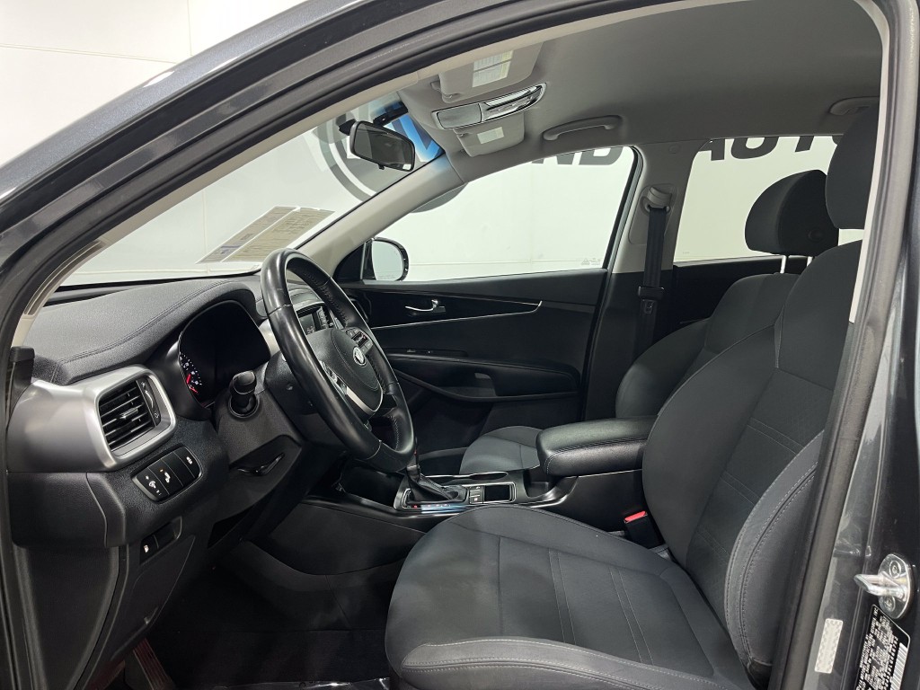 2020 Kia Sorento Image 11